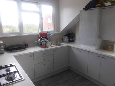 West Wimbledon flat share - 1 Bedroom - En Suite Main Photo