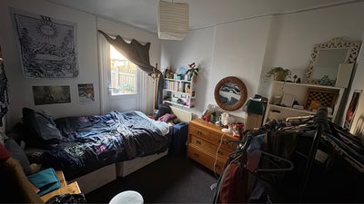 Housemate needed for lovely home in East Greenwich Main Photo