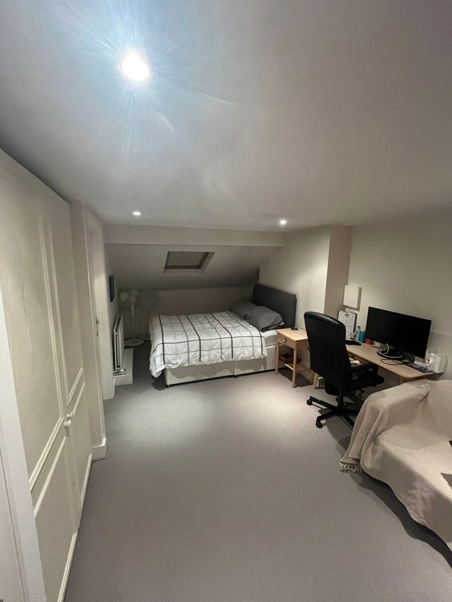 Double Room with Ensuite in Fulham Main Photo