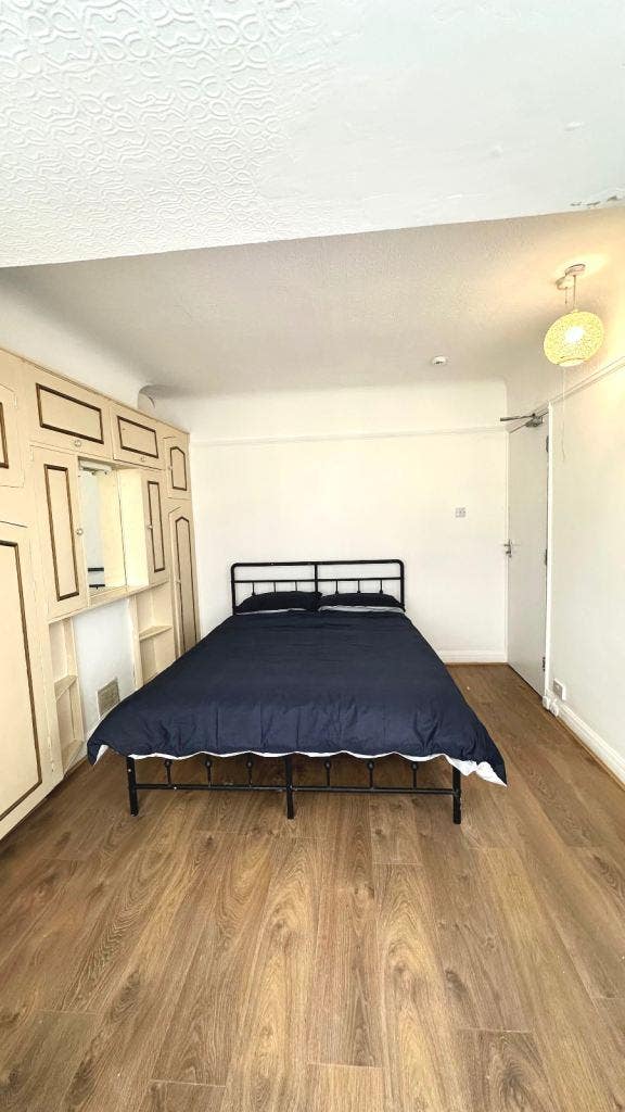 Rooms Available – Radcliffe Road, Harrow HA3 7QB Main Photo