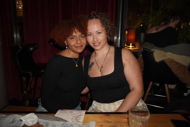 2 Female, 24, seeking a room in NW/W London Main Photo