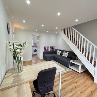 Bright Newly Refurbished Home Main Photo