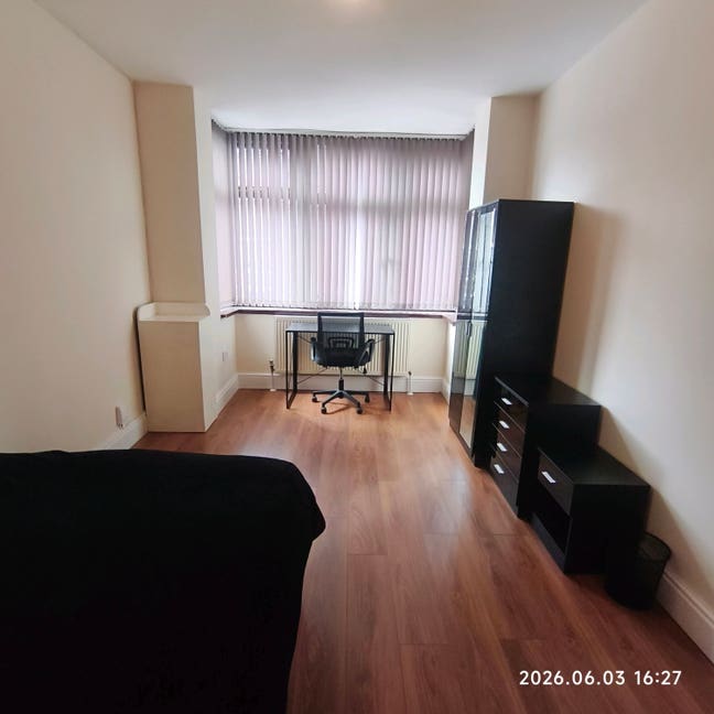 High Quality Double Rooms B29, All Bills Included Main Photo