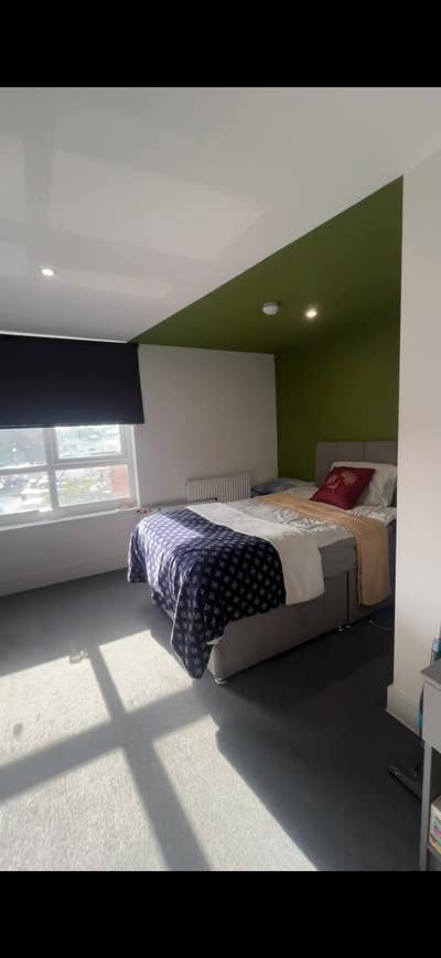 Bristol studio - bills included  Main Photo