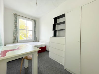 🌳 Bright Double Room in Archway -Great Location Main Photo
