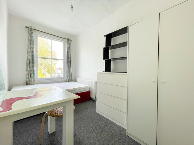 🌳 Bright Double Room in Archway -Great Location Main Photo