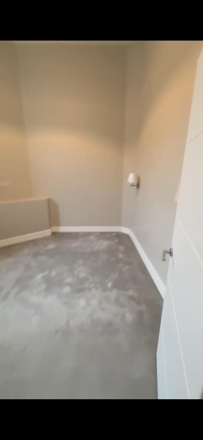 Master Double Room available  Main Photo