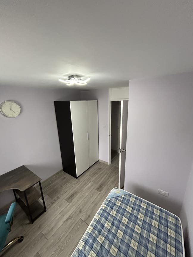 2 rooms to rent in quite area  Main Photo
