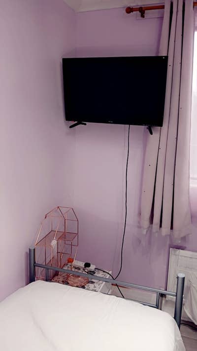 Single room for only female.  Main Photo