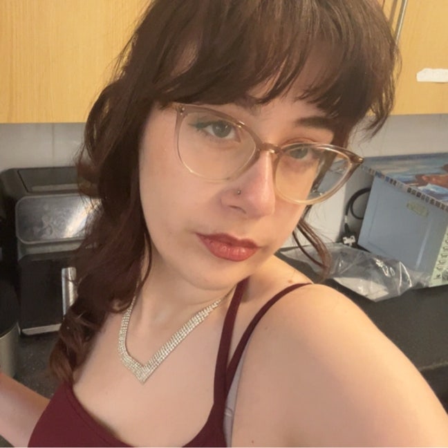 Graduate moving out for first job  Main Photo