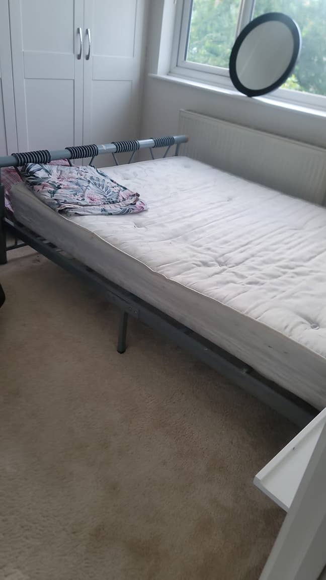 Double room to let Ilford IG2 6QY Main Photo