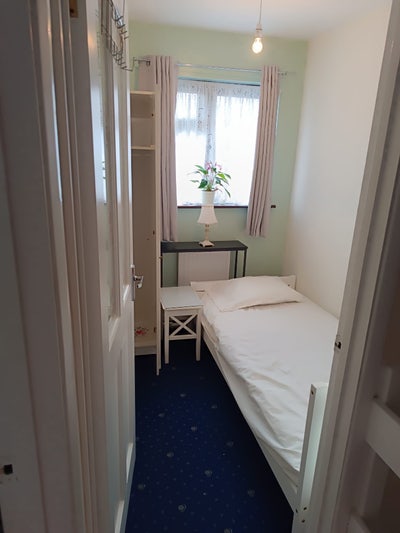 Small single room Main Photo