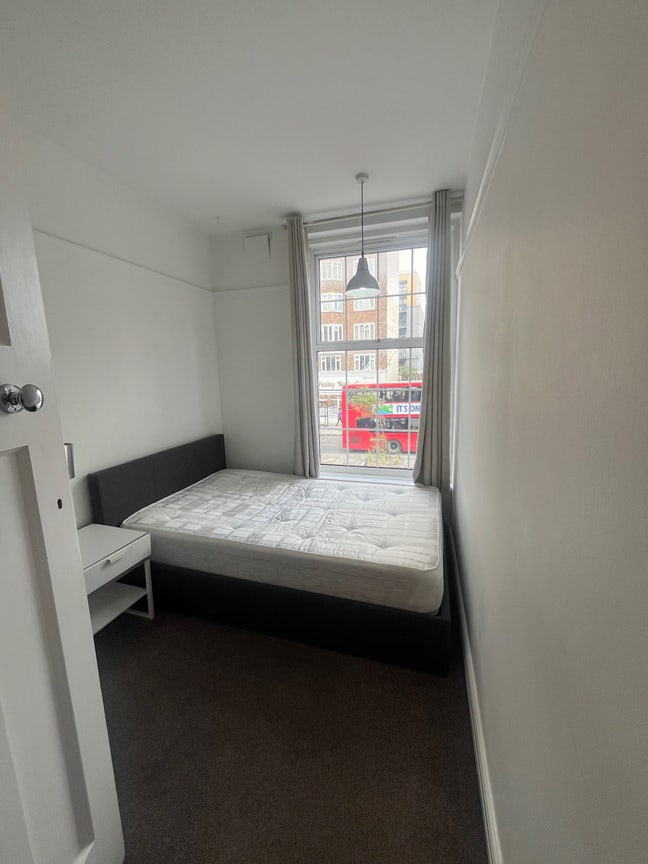 2 Rooms available in Streatham Flat ASAP  Main Photo