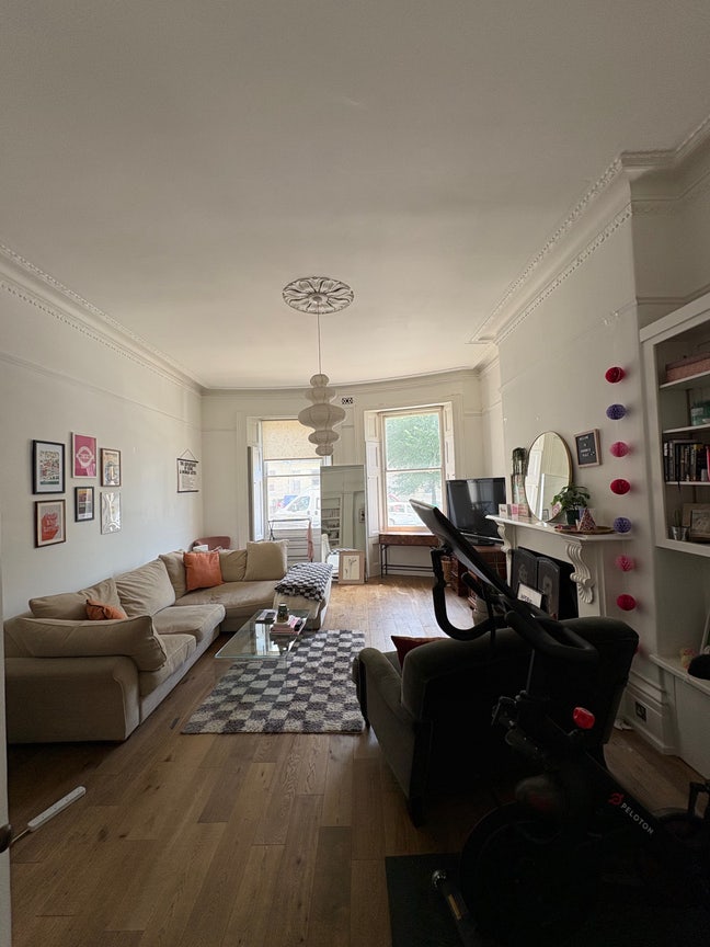 Double room available in gorge brunswick flat  Main Photo