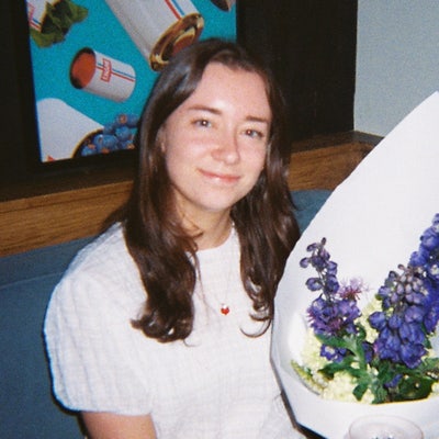 Professional Female seeks a double room Main Photo