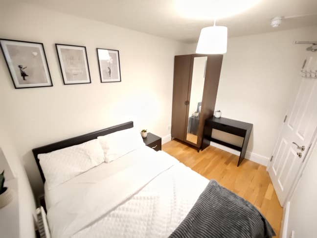 3 Rooms Remaining Near The Heart of Kingston Main Photo
