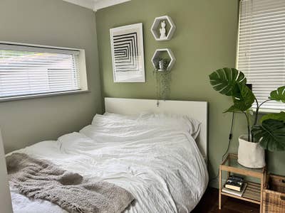 Furnished Room to Rent for Students  Main Photo