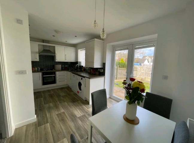 Room to rent in Westward Ho! Main Photo
