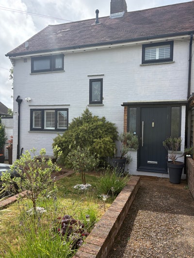 Single room in three bed end of terrace  Main Photo