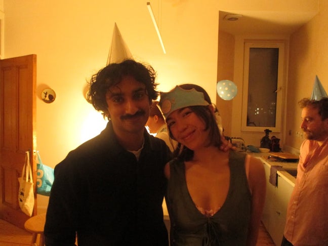 Looking for couples flatshare/room in North/East! Main Photo