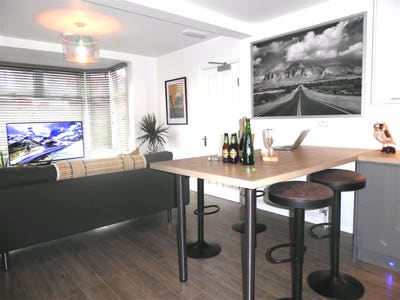 Stylish Room with Own Bathroom  Main Photo