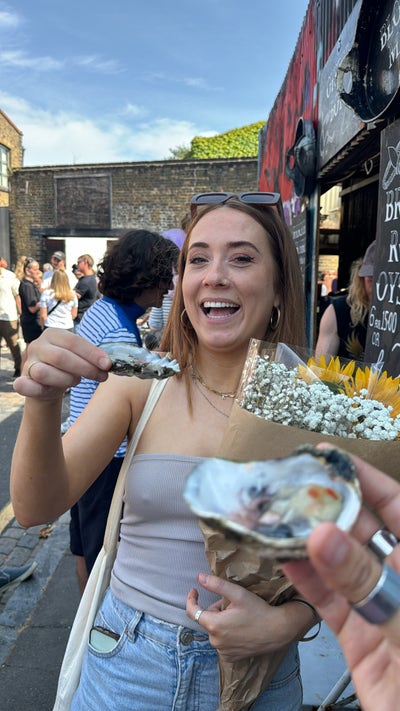 Heyyy I’m Kate, 29, originally from SW Lond... Main Photo