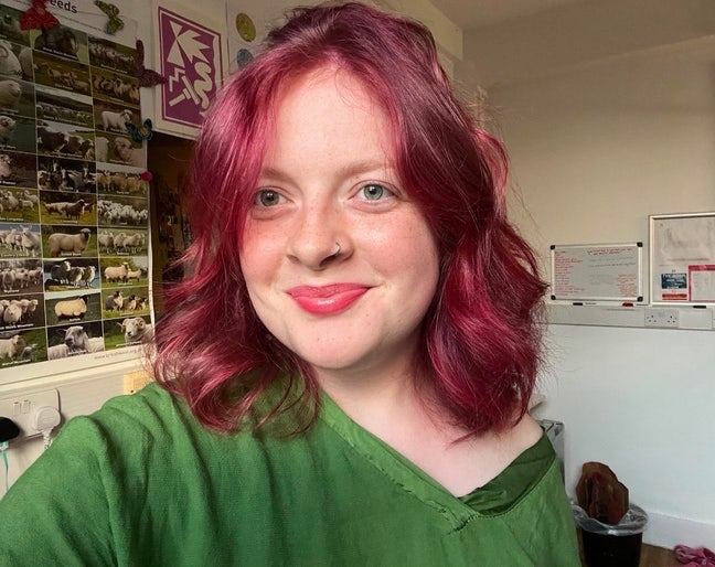 Female Student for 2-Bed Flatshare Main Photo
