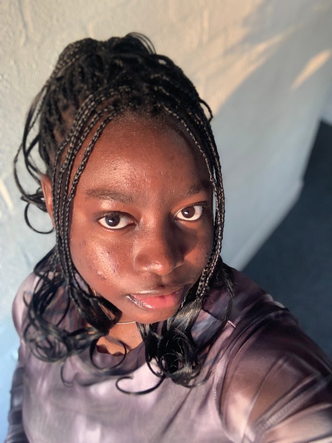 Professional/ Female MSc Student Looking for Room  Main Photo