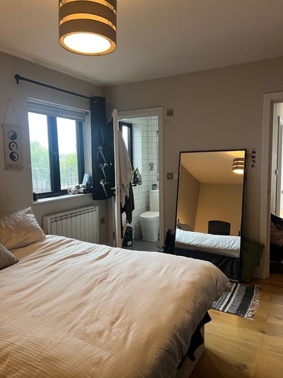 Hackney Penthouse En-Suite Room - Girly Flat!! Main Photo