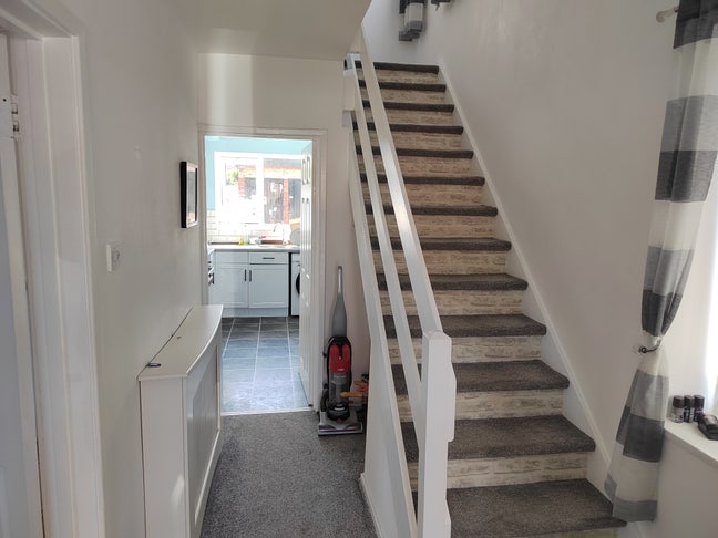  bedroom for rent.  Main Photo