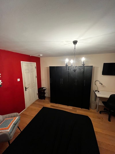 **Zone 1 Aldgate Brick Lane V.Large Double** Main Photo