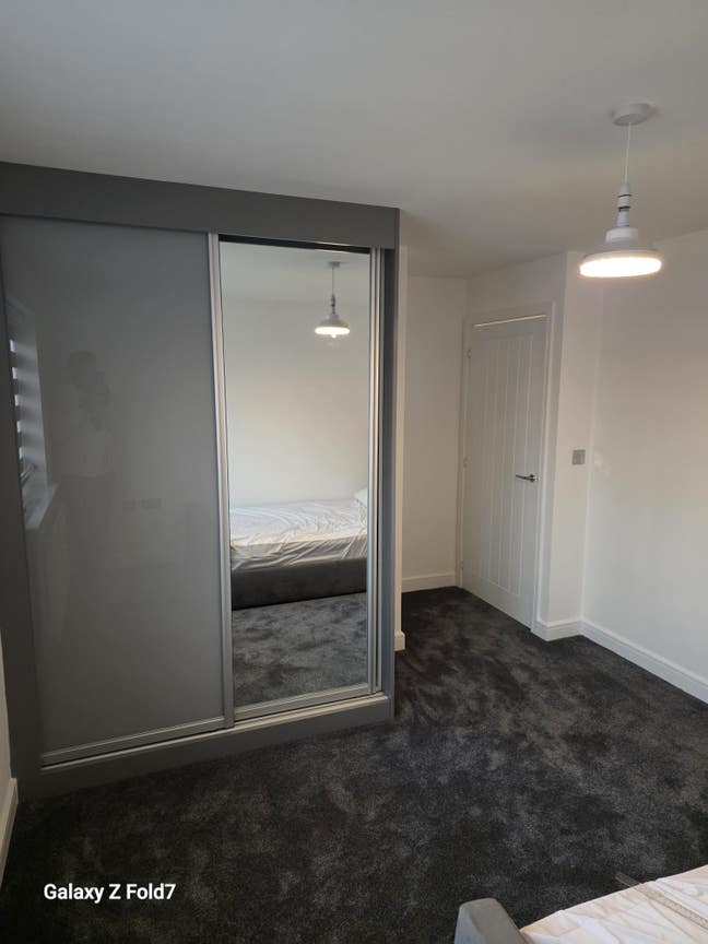 SPARE ROOM. Main Photo
