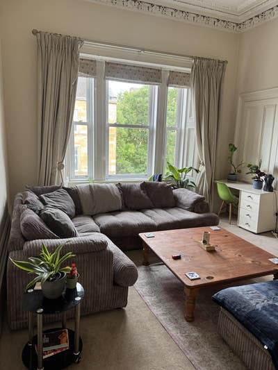 Spacious room available Hillhead  Main Photo