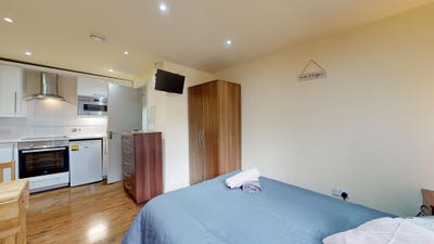 Brend New Studio in Willesden Green-Book a Viewing Main Photo