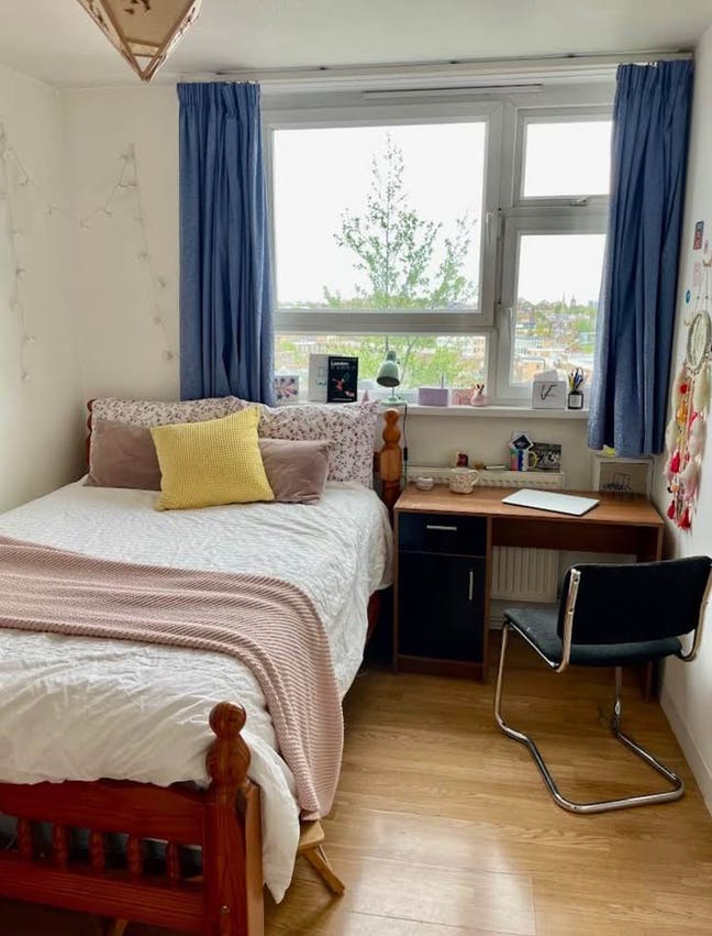 Room in Angel/Old Street (Zone 1): Available ASAP Main Photo