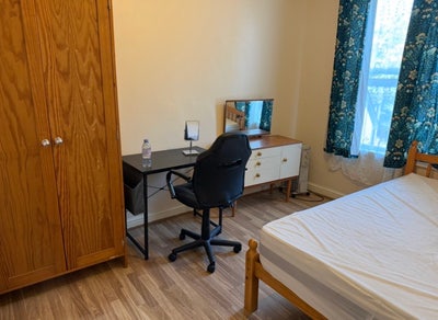 Double bedroom for rent in Wood Green Main Photo