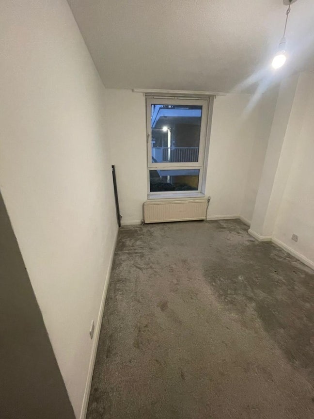 Flatmate Wanted - Friendly & Clean Home Main Photo