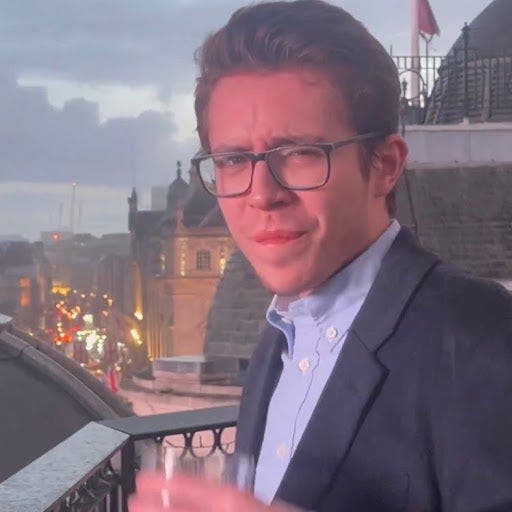 Professional Male seeks a single or double room Main Photo