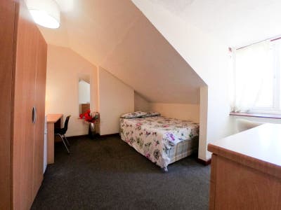 Affordable Double Room in Shared House! &pound;50 OFF  Main Photo
