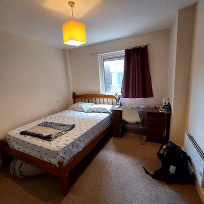 Lovely Double Room 2 Minutes from Tube Station  Main Photo