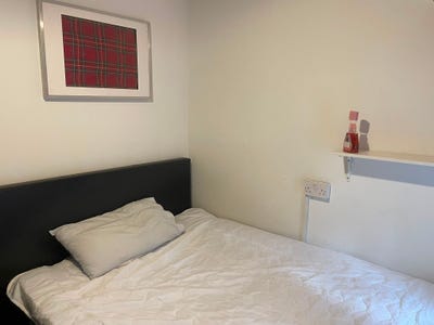 Room to rent in brixton sw9 Main Photo