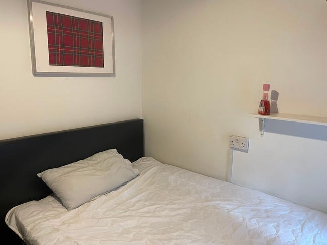 Room to rent in brixton sw9 Main Photo