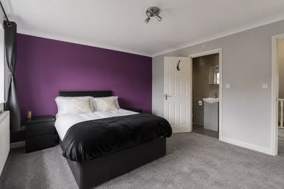 Large Double Private Toilet - No Deposit Option Main Photo