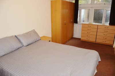 Double Room in Spacious house - Beckton Main Photo