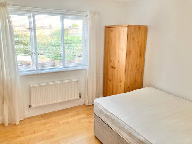Furnished double room w/bathroom Finsbury Park N4 Main Photo
