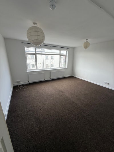 Huge Double room in Westcliff on sea Main Photo