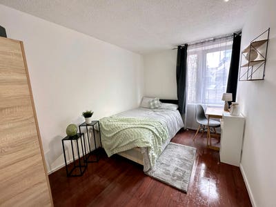 Mile End/ Bow large double rooms available!! Main Photo