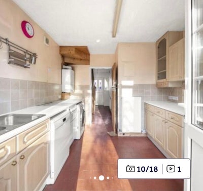 Three bed in Ruislip areas HA4 Main Photo