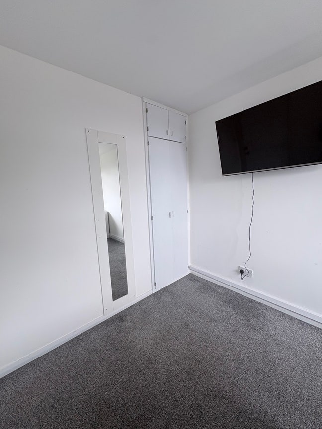 Spacious Single Room for rent  Main Photo