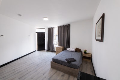 Luxurious Ensuite Double Room Main Photo